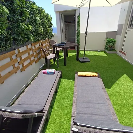 Avec Terrasse Et Vue *